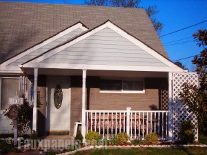 House with Nailon Desert Buff Faux Siding House with Nailon Desert Buff Faux Siding