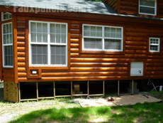 Mobile home without skirting