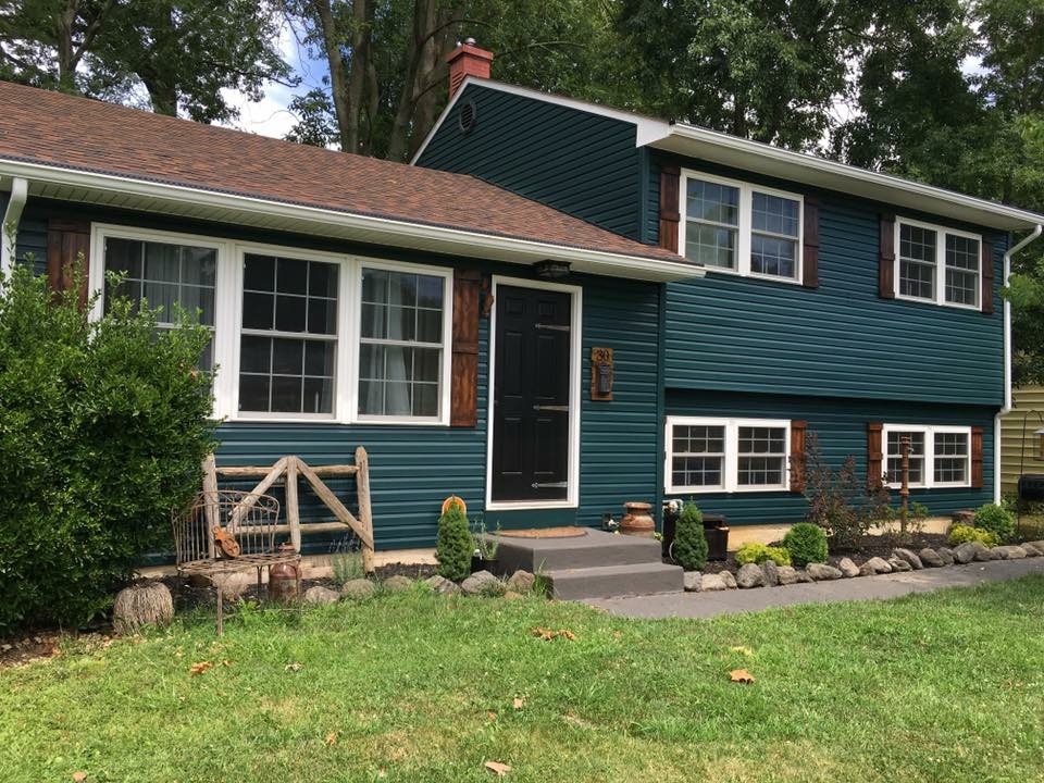 Home exterior before photo