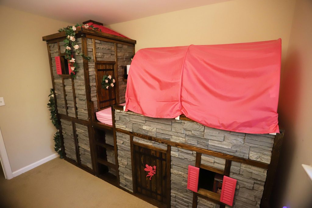 Princess castle bed built by DIY'er Eric Strong for his 4 year old daughter.