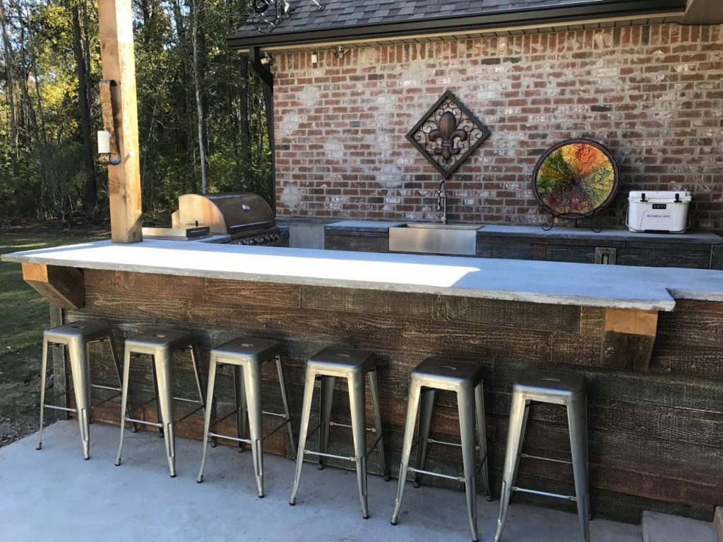 Rustic outdoor kitchen design using Reclaimed Barn Board Shiplap panels