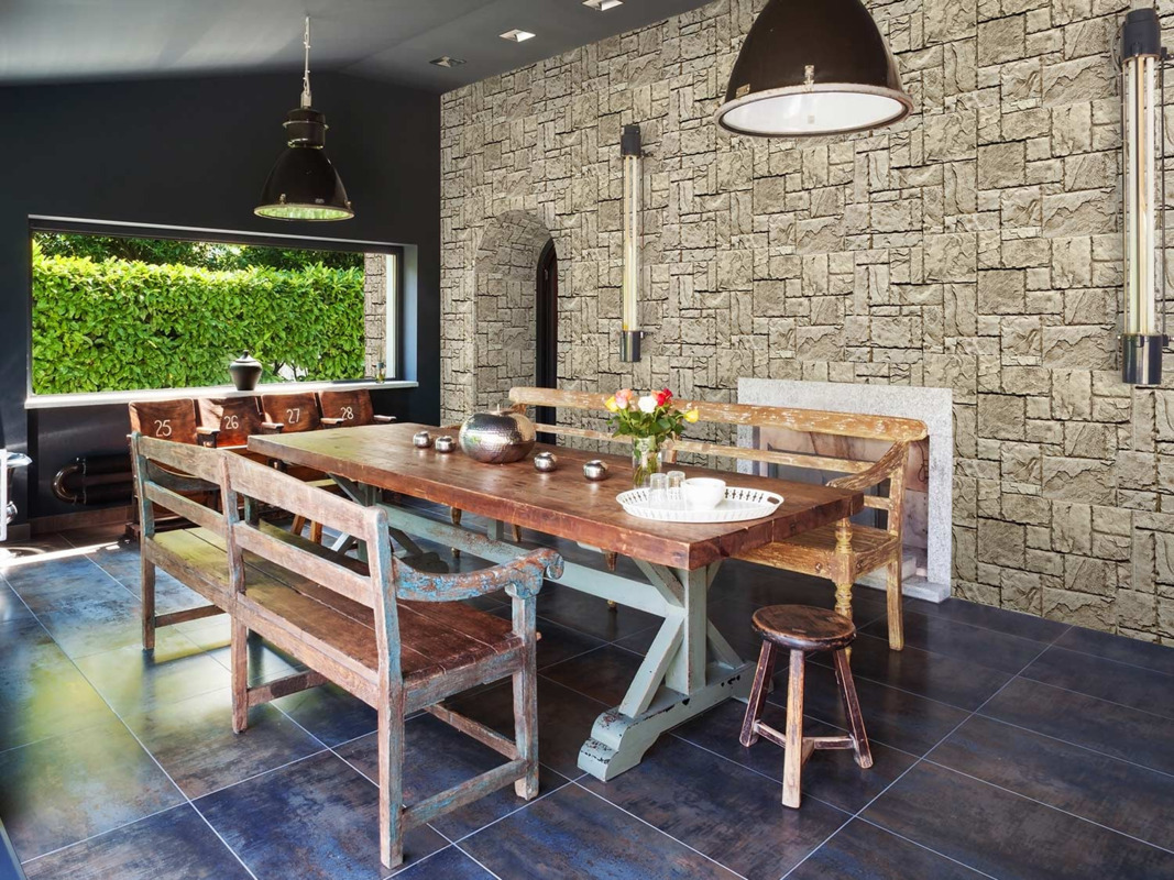 Carolina Chiseled Faux Stone Panels in Creamy Beige