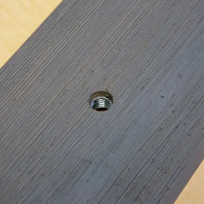 Preinstalled holes for screws Preinstalled holes for screws