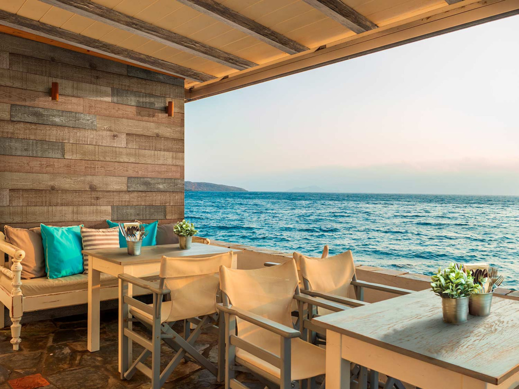 Reclaimed Shiplap Faux Barn Wood Wall Panels in Rustic | Timber Faux Wood Beams in Light Oak