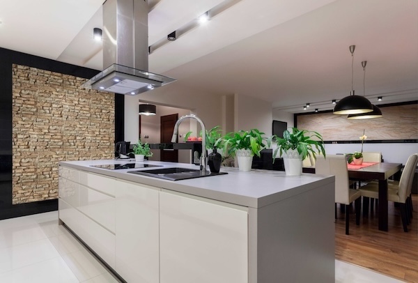 Montana Dry Stack Faux Stone Wall Panels in Ponderosa installed on a kitchen accent wall