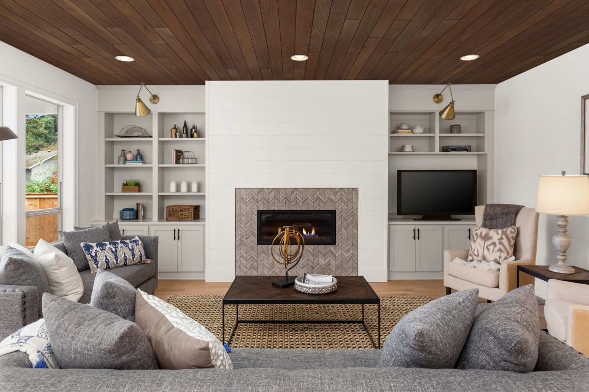 Thermal Poplar Tongue and Groove Wood Paneling with Shiplap Joints